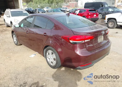 2017 Kia Forte Lx z USA, uszkodzony, nr VIN 3KPFK4A76HE131069